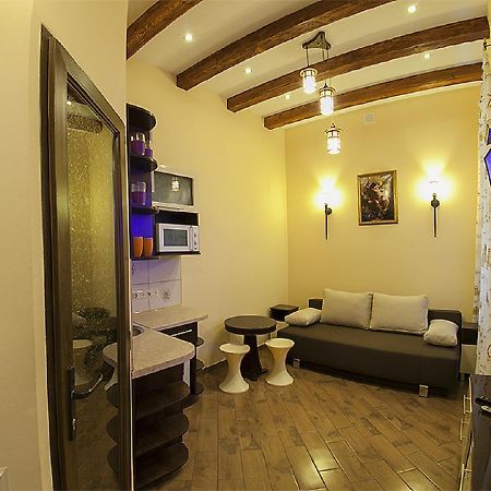 Віп Квартира Вулиця Куліша 13 Біля Форуму Недалеко Малевичу Lviv Exterior foto